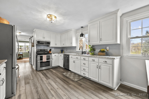 Homes for sale in Hebron, CT | 559 East St, Hebron, CT 06248 | MLS# 24138149