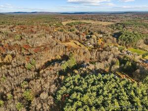 Homes for sale in Simsbury, CT | 36 Holcomb St, Simsbury, CT 06070 | MLS# 24138444