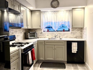 Homes for sale in Beacon Falls, CT | 43 Brockton Ct #43, Beacon Falls, CT 06403 | MLS# 24137239