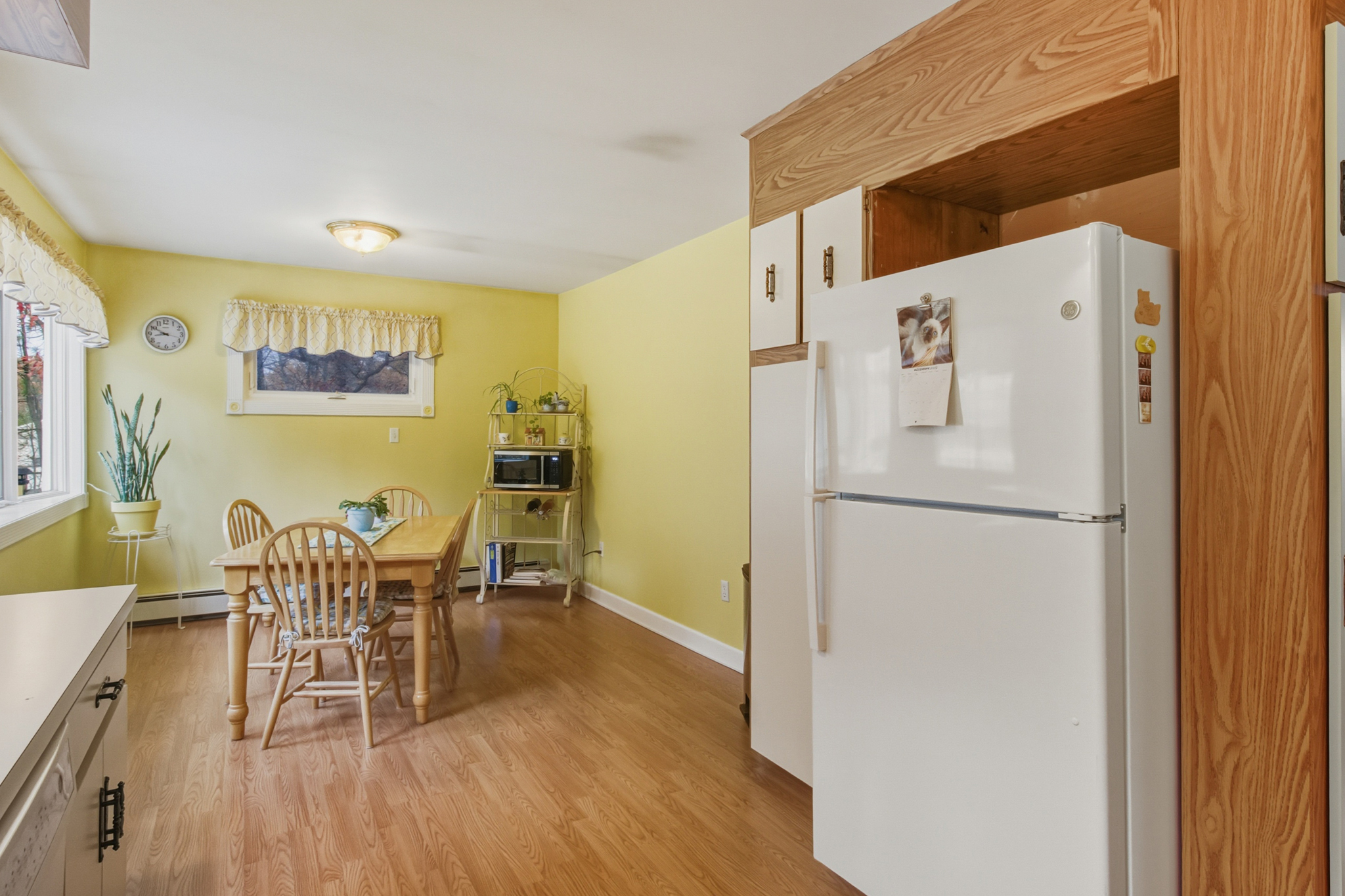 Photo 8 of 137 Maple Hill Road, Naugatuck, CT