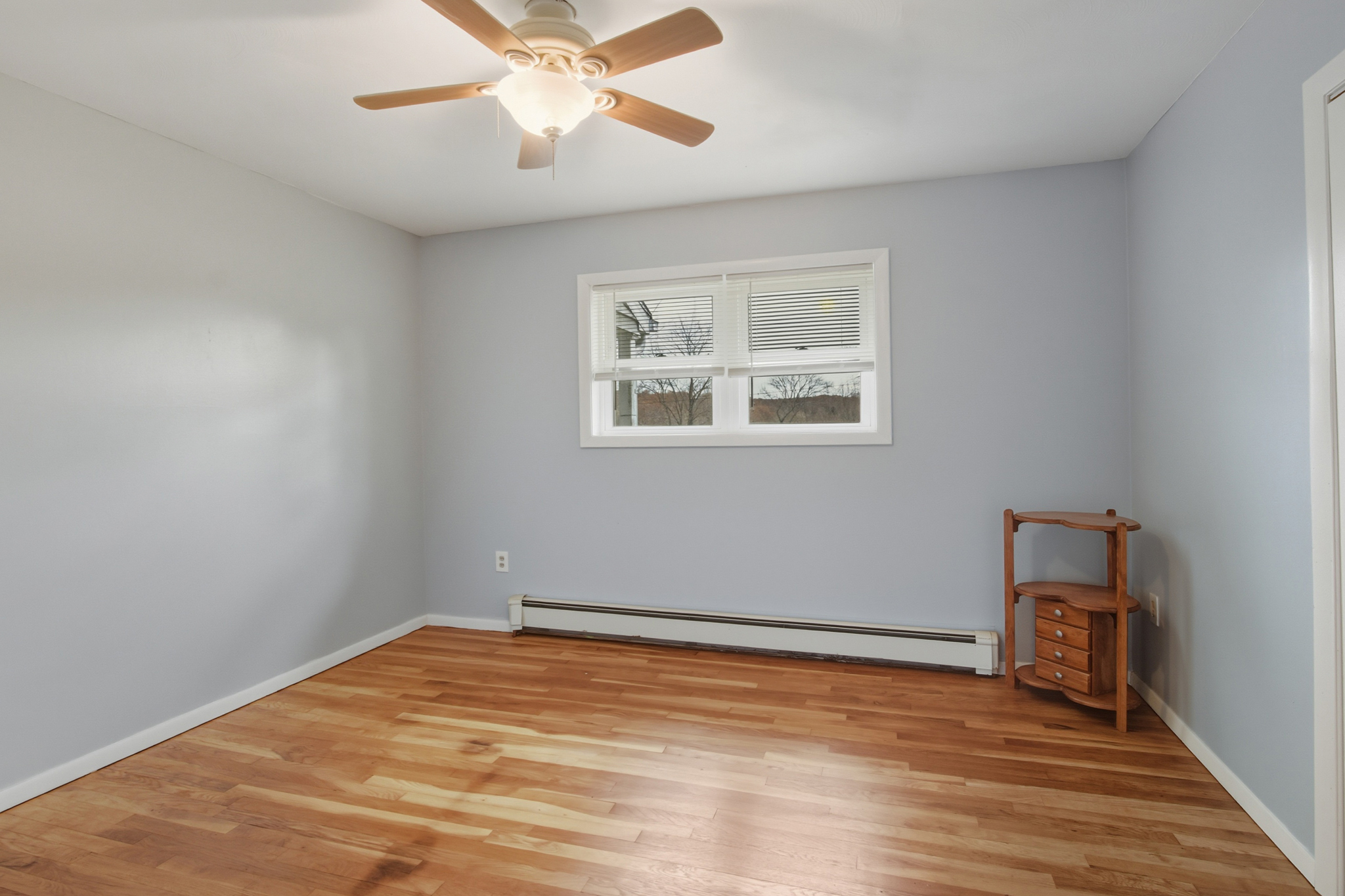 Photo 19 of 137 Maple Hill Road, Naugatuck, CT