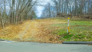 Homes for sale in Southbury, CT | 600 Berkshire Rd, Southbury, CT 06488 | MLS# 24138581