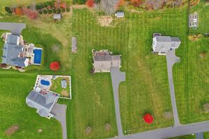 Homes for sale in East Windsor, CT | 10 Hayfield Ln, East Windsor, CT 06016 | MLS# 24138506