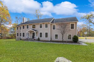 Homes for sale in Brookfield, CT | 1 Rajcula Farm Rd, Brookfield, CT 06804 | MLS# 24135485