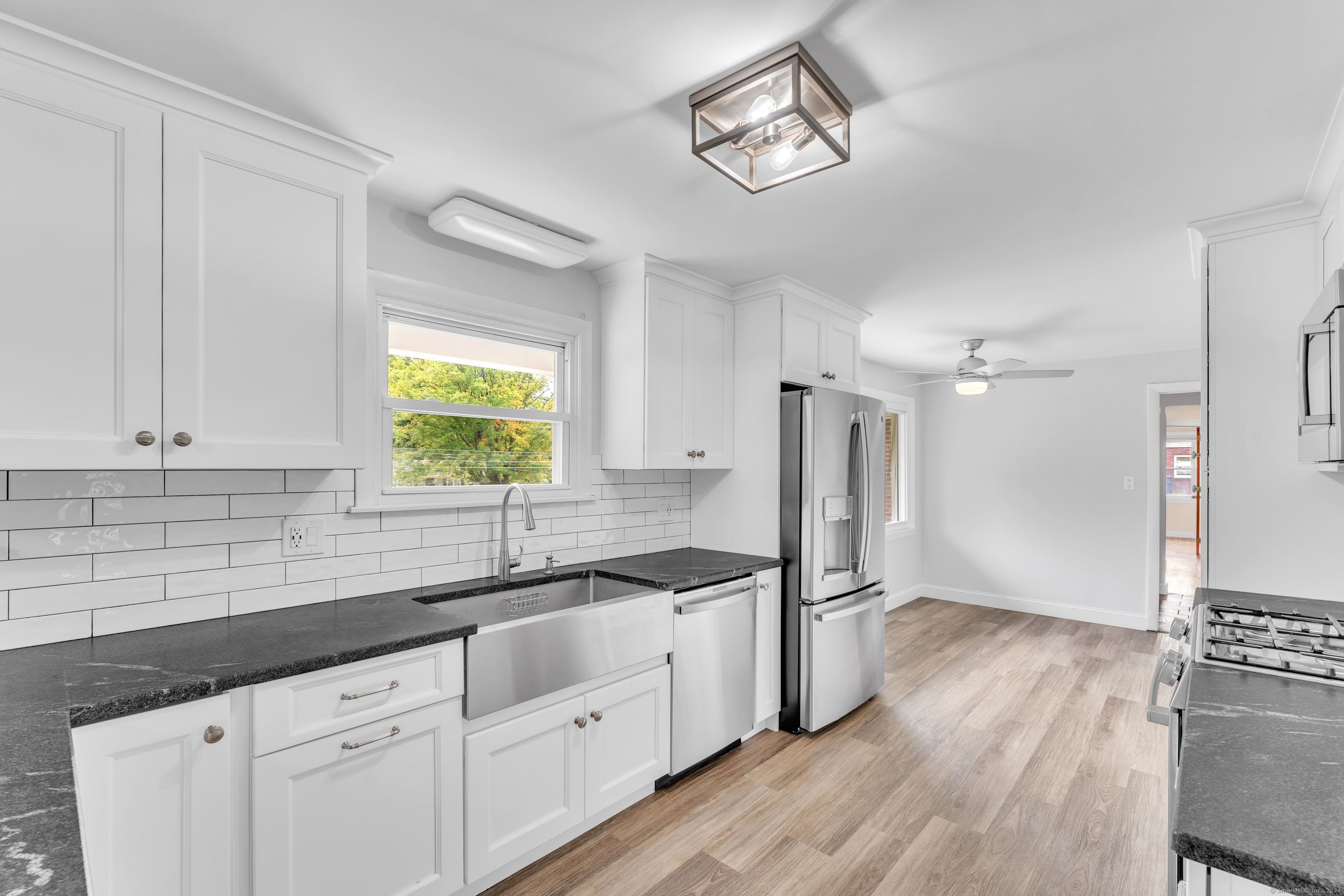 Photo 11 of 1127 East Street, Suffield, CT