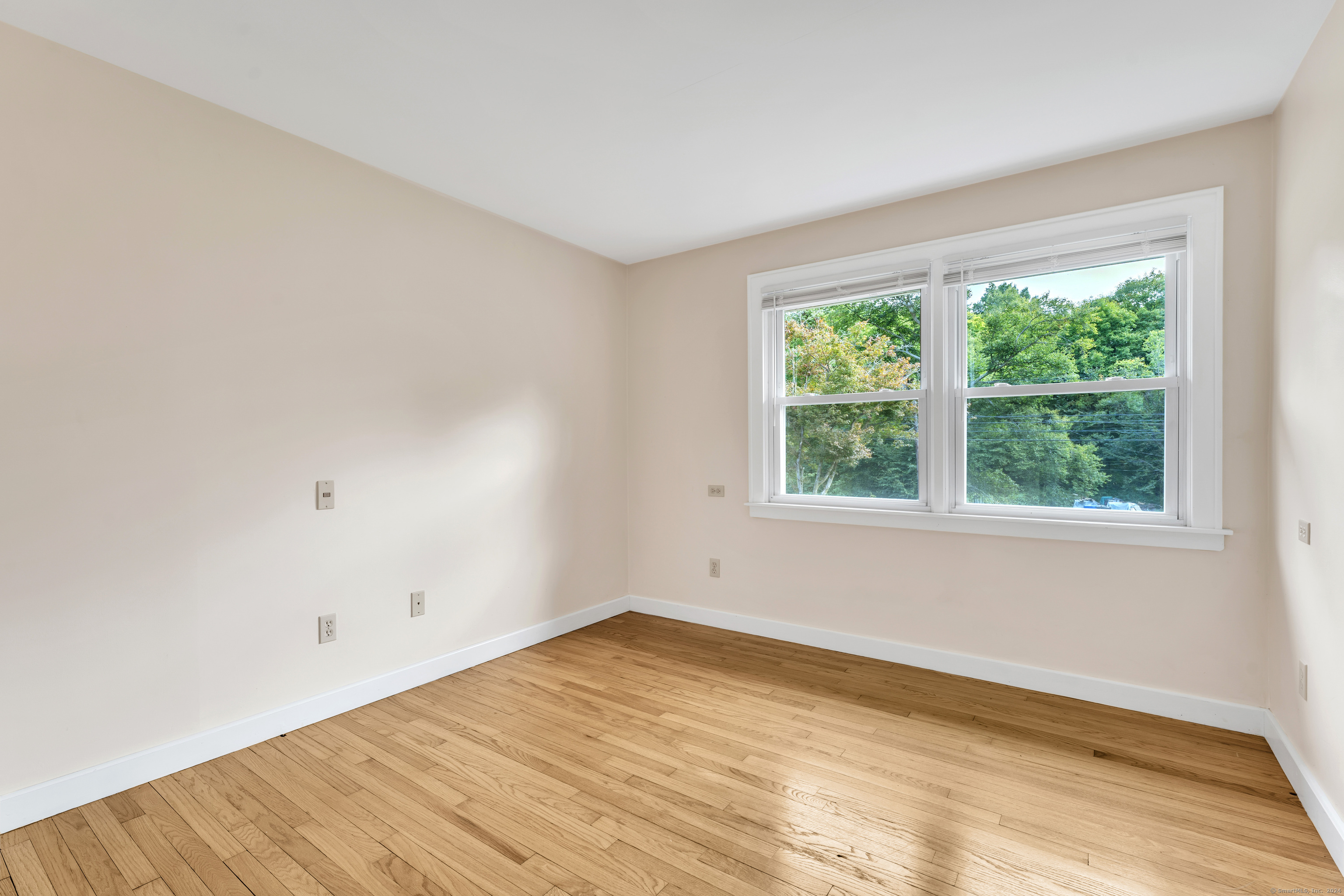 Photo 19 of 1127 East Street, Suffield, CT