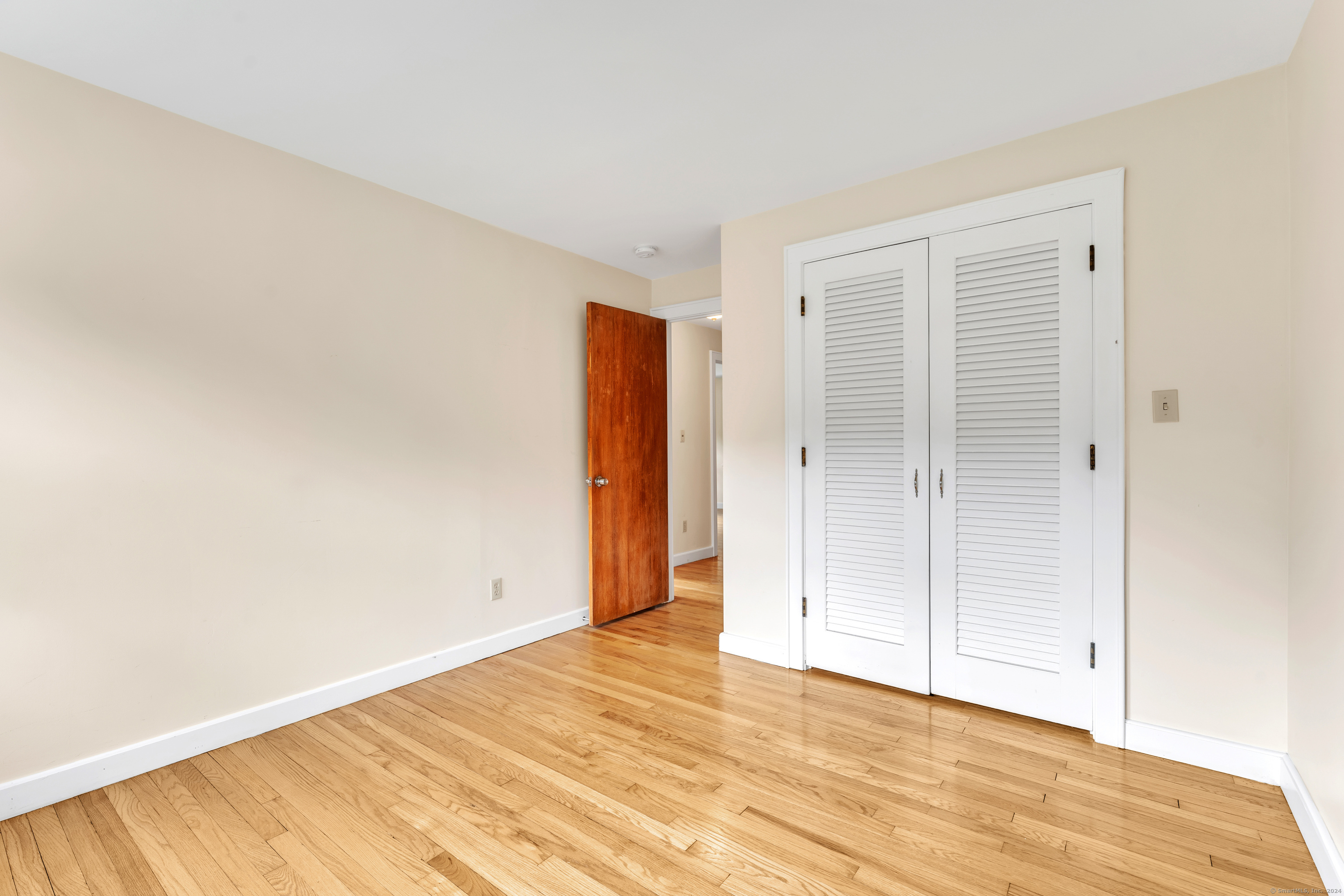 Photo 20 of 1127 East Street, Suffield, CT