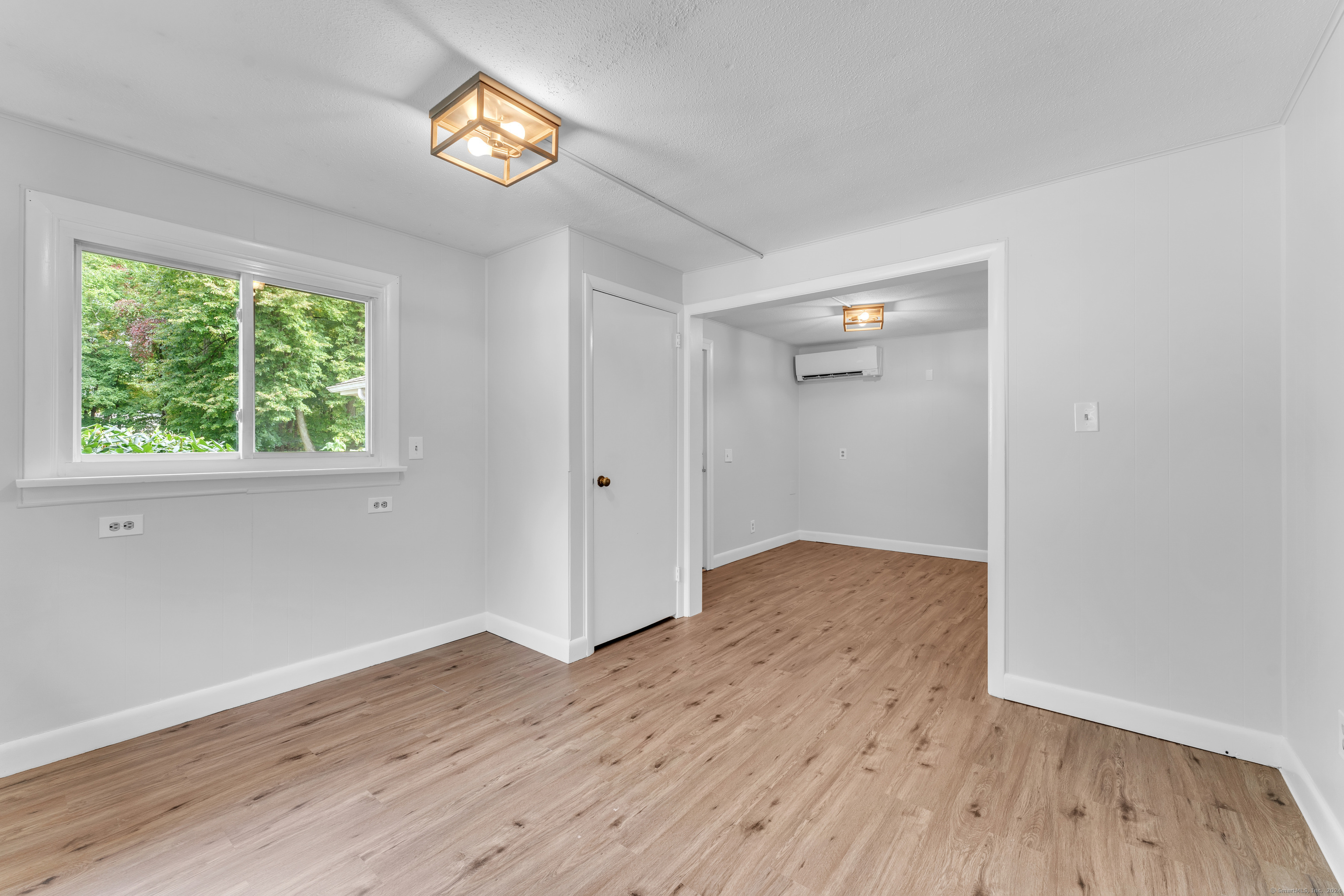 Photo 27 of 1127 East Street, Suffield, CT