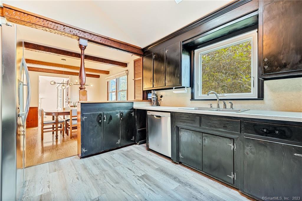 Photo 10 of 1467 East Street, Suffield, CT