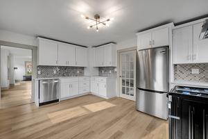 Homes for sale in Manchester, CT | 143 Benton St, Manchester, CT 06040 | MLS# 24138625