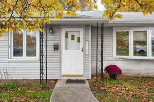 Homes for sale in Newington, CT | 16 Thornton Dr, Newington, CT 06111 | MLS# 24138611