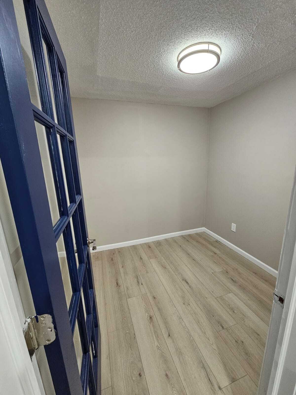 Photo 14 of 99 Grove Avenue, Groton, CT