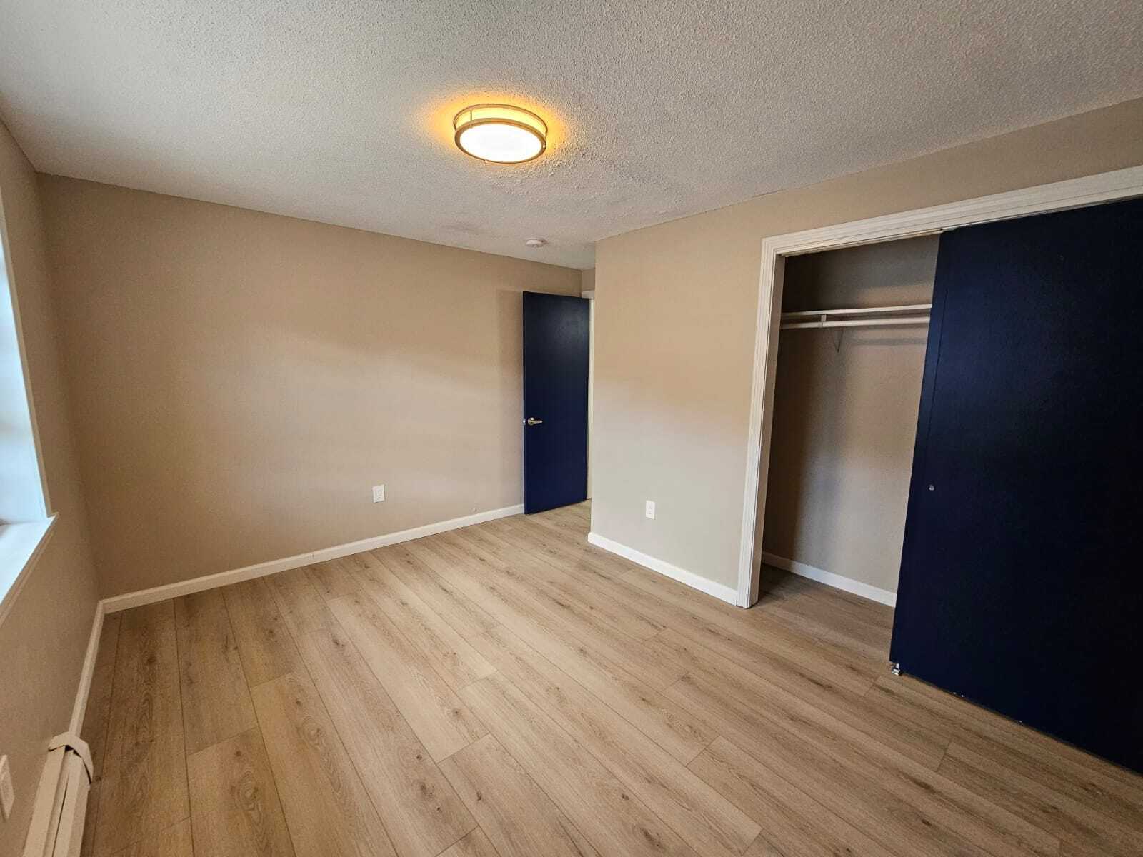 Photo 18 of 99 Grove Avenue, Groton, CT