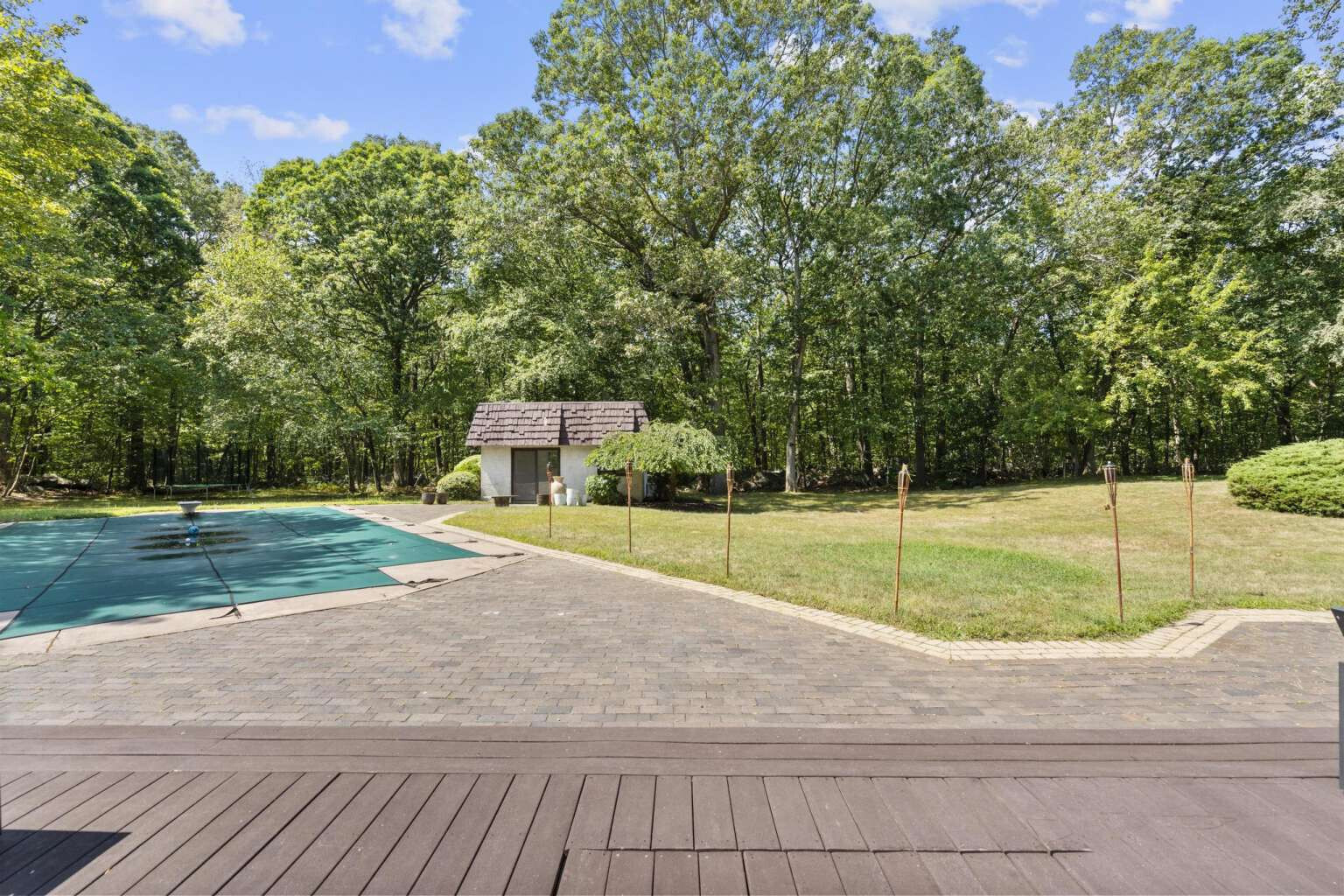 Homes for sale in Woodbridge, CT | 40 Old Quarry Rd, Woodbridge, CT 06525 | MLS# 24118700