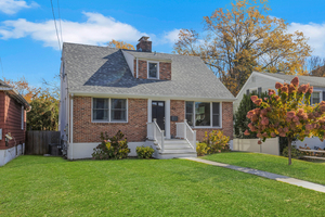 30 Lindsey Avenue