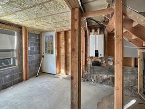 Homes for sale in Waterford, CT | 276 Niantic River Rd, Waterford, CT 06385 | MLS# 24136897