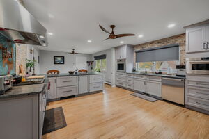 Homes for sale in Guilford, CT | 15 Briarwood Dr, Guilford, CT 06437 | MLS# 24128358