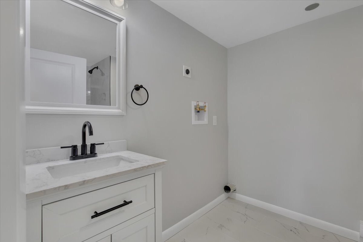 197 Meyer, Torrington, 06790, 3 Bedrooms Bedrooms, 0 ,2 BathroomsBathrooms,Single Family For Sale,For Sale,Meyer,0,24138815