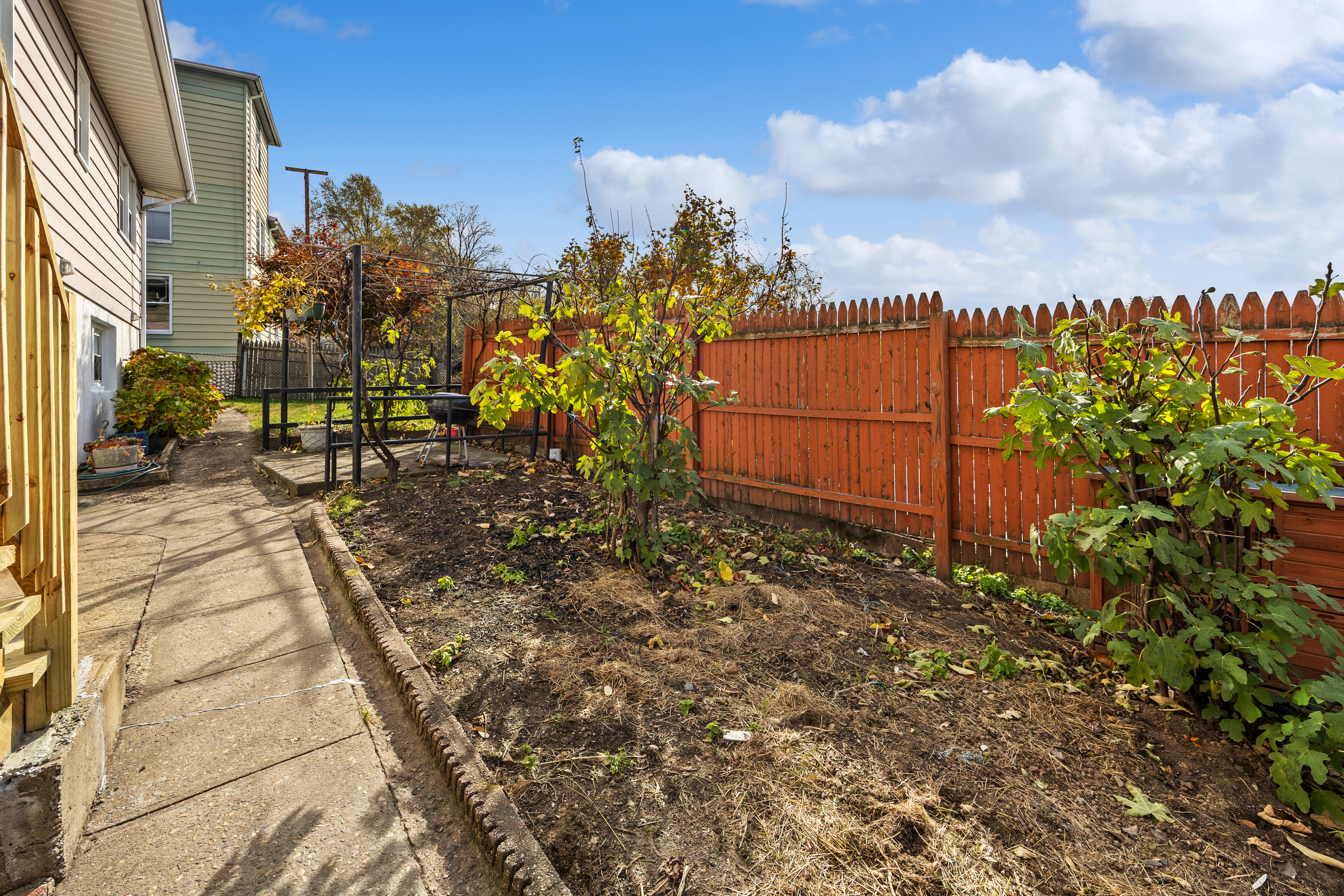 3 Maple, Naugatuck, 06770, 2 Bedrooms Bedrooms, 0 ,2 BathroomsBathrooms,Single Family For Sale,For Sale,Maple,0,24138838