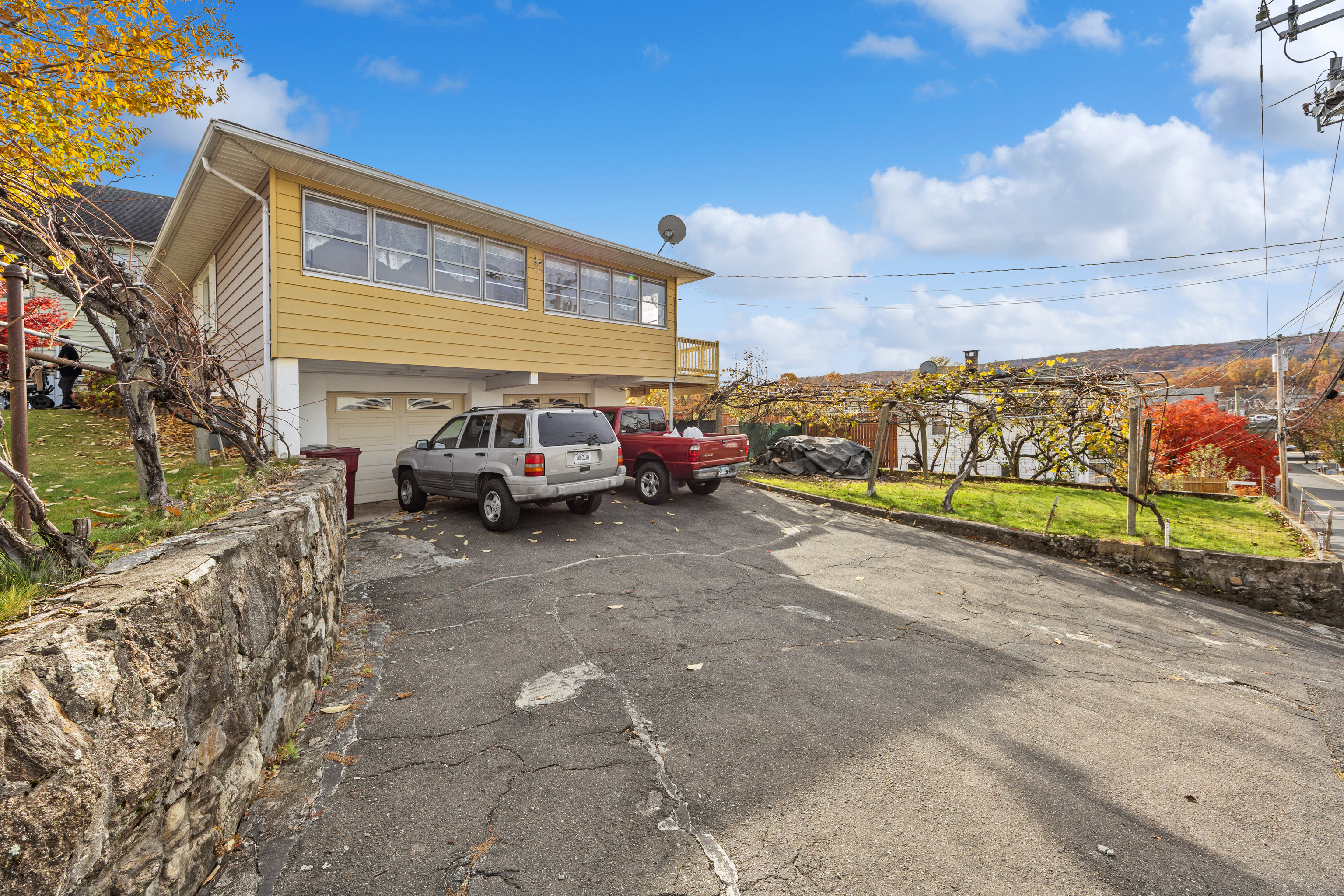 3 Maple, Naugatuck, 06770, 2 Bedrooms Bedrooms, 0 ,2 BathroomsBathrooms,Single Family For Sale,For Sale,Maple,0,24138838