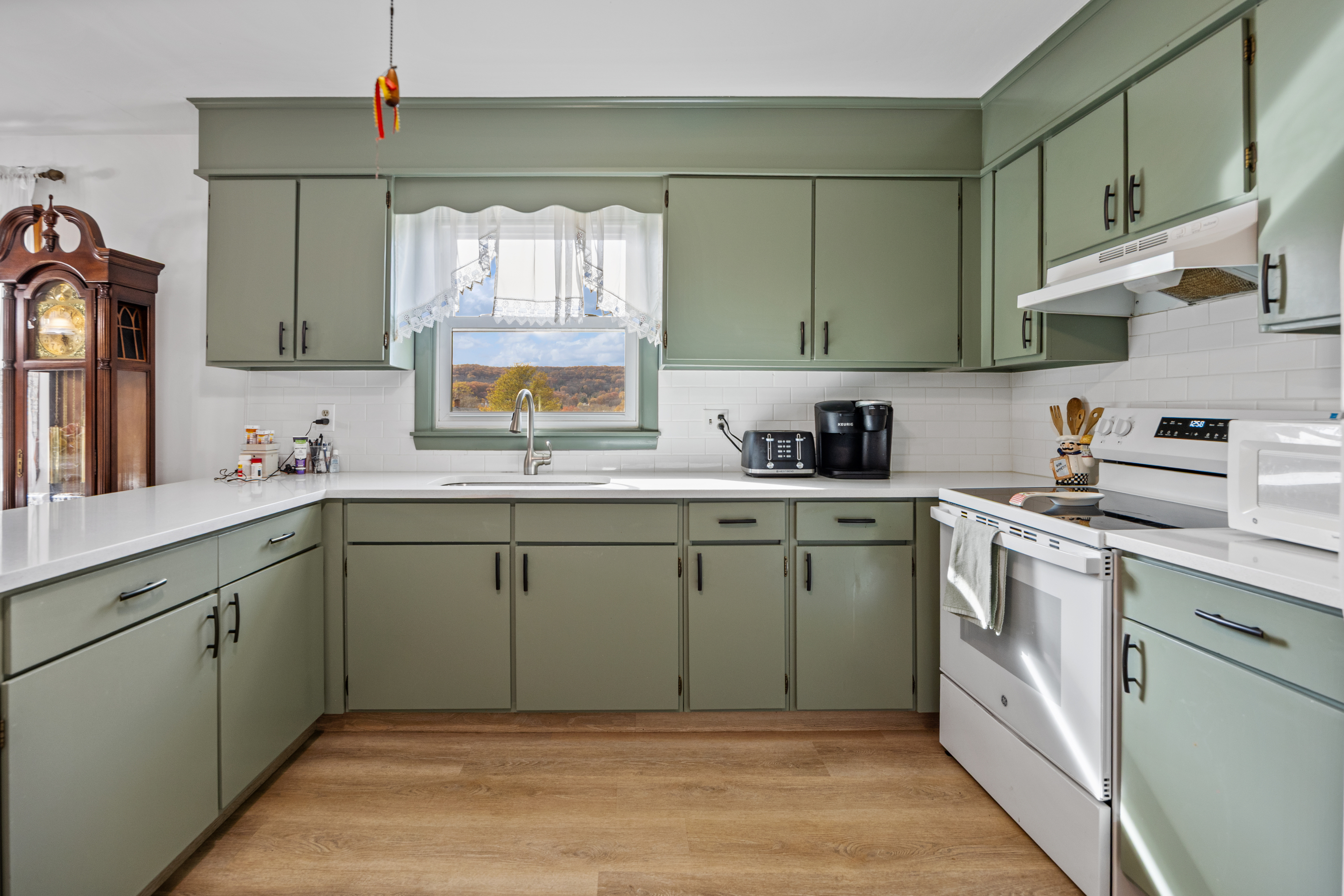 3 Maple, Naugatuck, 06770, 2 Bedrooms Bedrooms, 0 ,2 BathroomsBathrooms,Single Family For Sale,For Sale,Maple,0,24138838