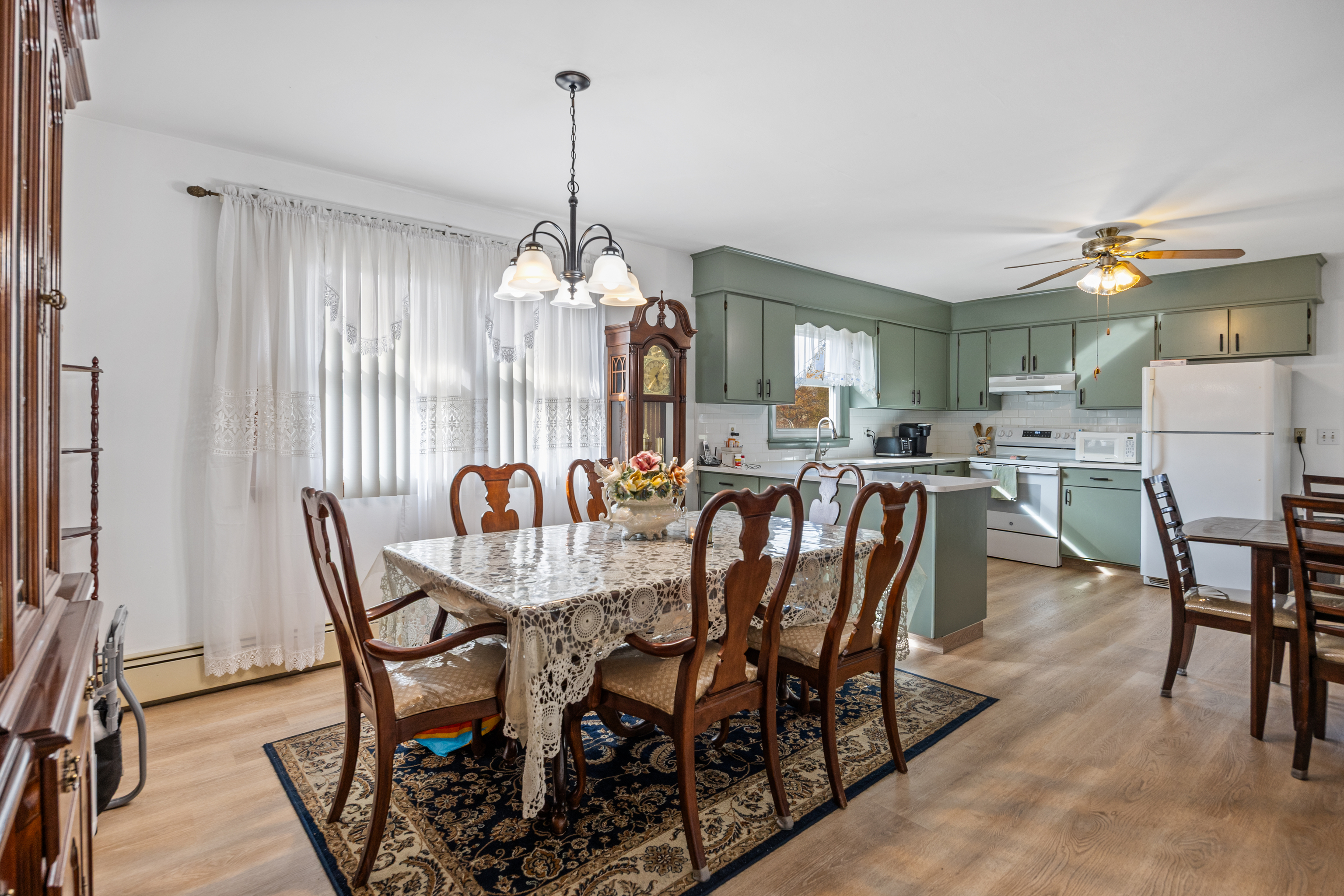 3 Maple, Naugatuck, 06770, 2 Bedrooms Bedrooms, 0 ,2 BathroomsBathrooms,Single Family For Sale,For Sale,Maple,0,24138838