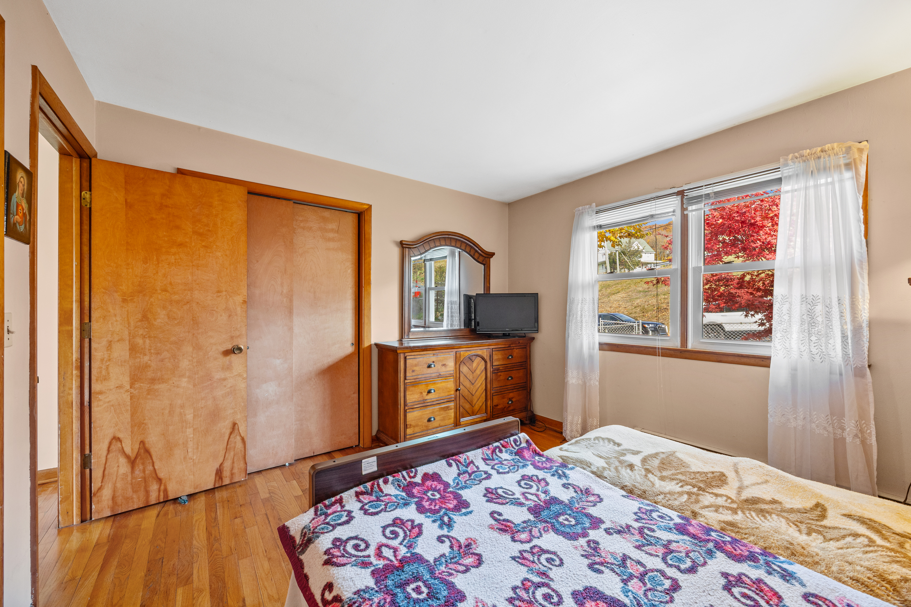 3 Maple, Naugatuck, 06770, 2 Bedrooms Bedrooms, 0 ,2 BathroomsBathrooms,Single Family For Sale,For Sale,Maple,0,24138838