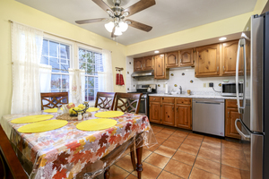 Homes for sale in Stamford, CT | 209 Seaside Ave #APT 2, Stamford, CT 06902 | MLS# 24127047