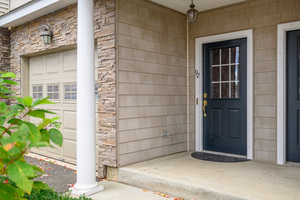 Homes for sale in Danbury, CT | 92 Woodcrest Ln #92, Danbury, CT 06810 | MLS# 24137734