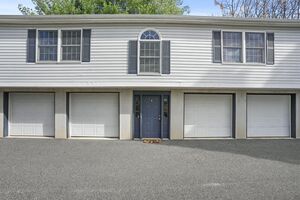 Homes for sale in Danbury, CT | 96 Franklin St #APT B, Danbury, CT 06810 | MLS# 24138471