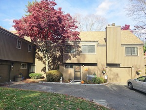 Homes for sale in Stratford, CT | 289 Agawam Dr #B, Stratford, CT 06614 | MLS# 24138784