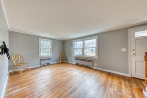 Homes for sale in Enfield, CT | 3 Avon St Ext, Enfield, CT 06082 | MLS# 24138774