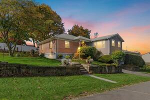 Homes for sale in Waterbury, CT | 186 Hubbell Ave, Waterbury, CT 06708 | MLS# 24138740