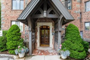 Homes for sale in Greenwich, CT | 47 Lafayette Pl #APT 6J, Greenwich, CT 06830 | MLS# 24138948