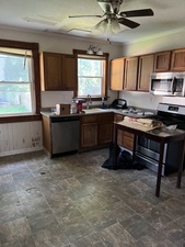 Homes for sale in Enfield, CT | 20 Walnut St, Enfield, CT 06082 | MLS# 24138961