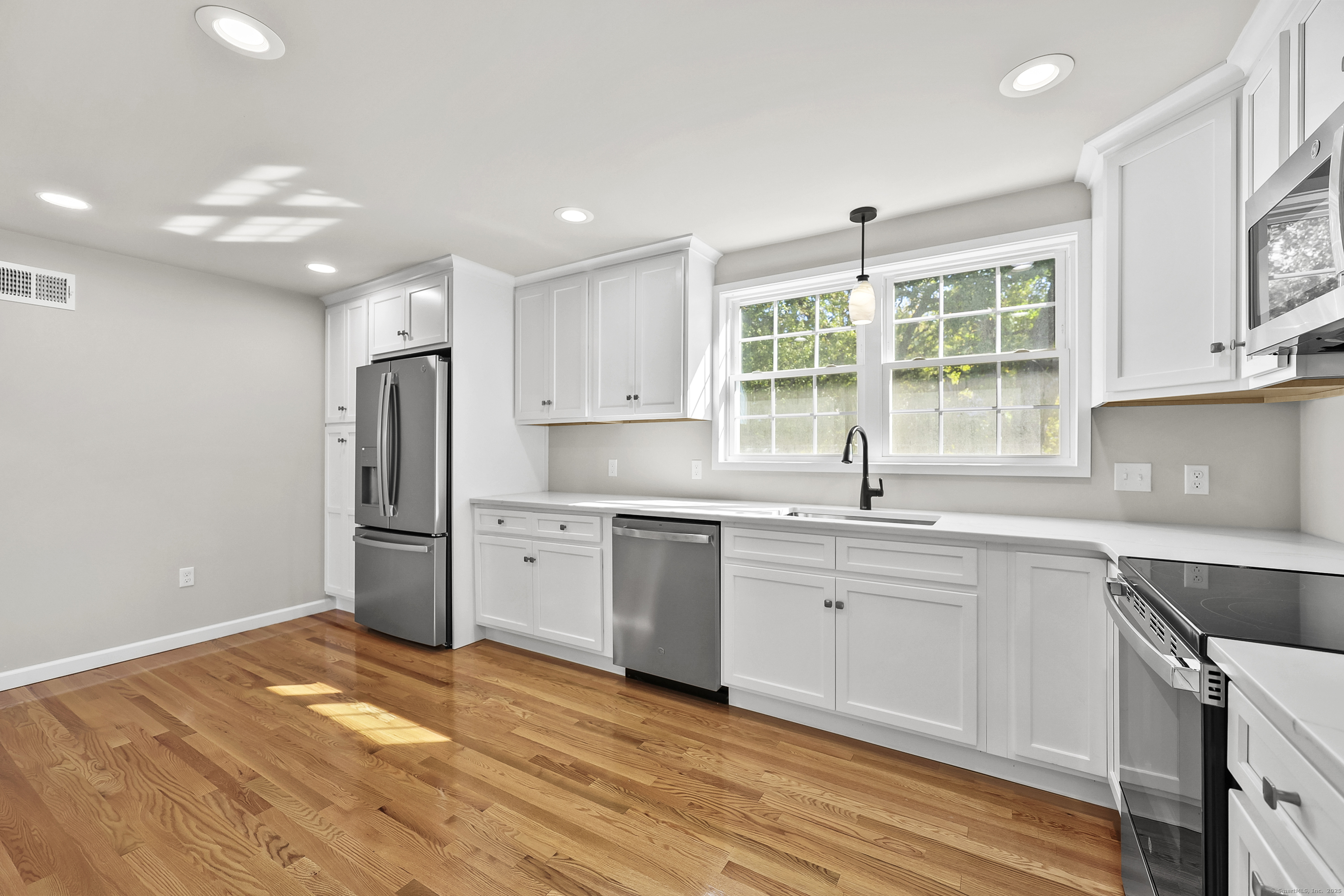 50 Garfield, Middletown, 06457, 3 Bedrooms Bedrooms, 0 ,2 BathroomsBathrooms,Single Family For Sale,For Sale,Garfield,0,24138998