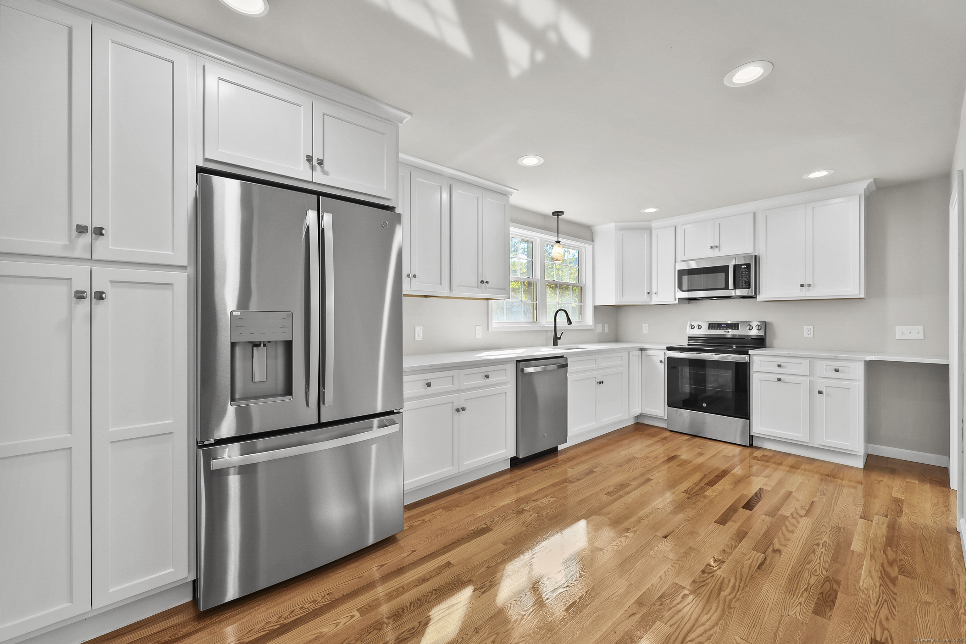 50 Garfield, Middletown, 06457, 3 Bedrooms Bedrooms, 0 ,2 BathroomsBathrooms,Single Family For Sale,For Sale,Garfield,0,24138998