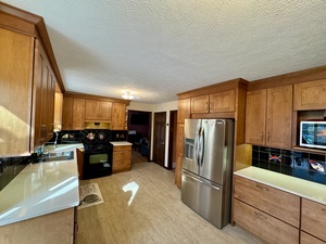 Homes for sale in Ledyard, CT | 17 Inchcliffe Dr, Ledyard, CT 06335 | MLS# 24138965