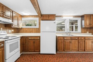 Homes for sale in Oxford, CT | 338 Quaker Farms Rd, Oxford, CT 06478 | MLS# 24138392