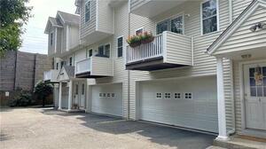 Homes for sale in Stamford, CT | 35 Maple Tree Ave #APT 6, Stamford, CT 06906 | MLS# 24139082