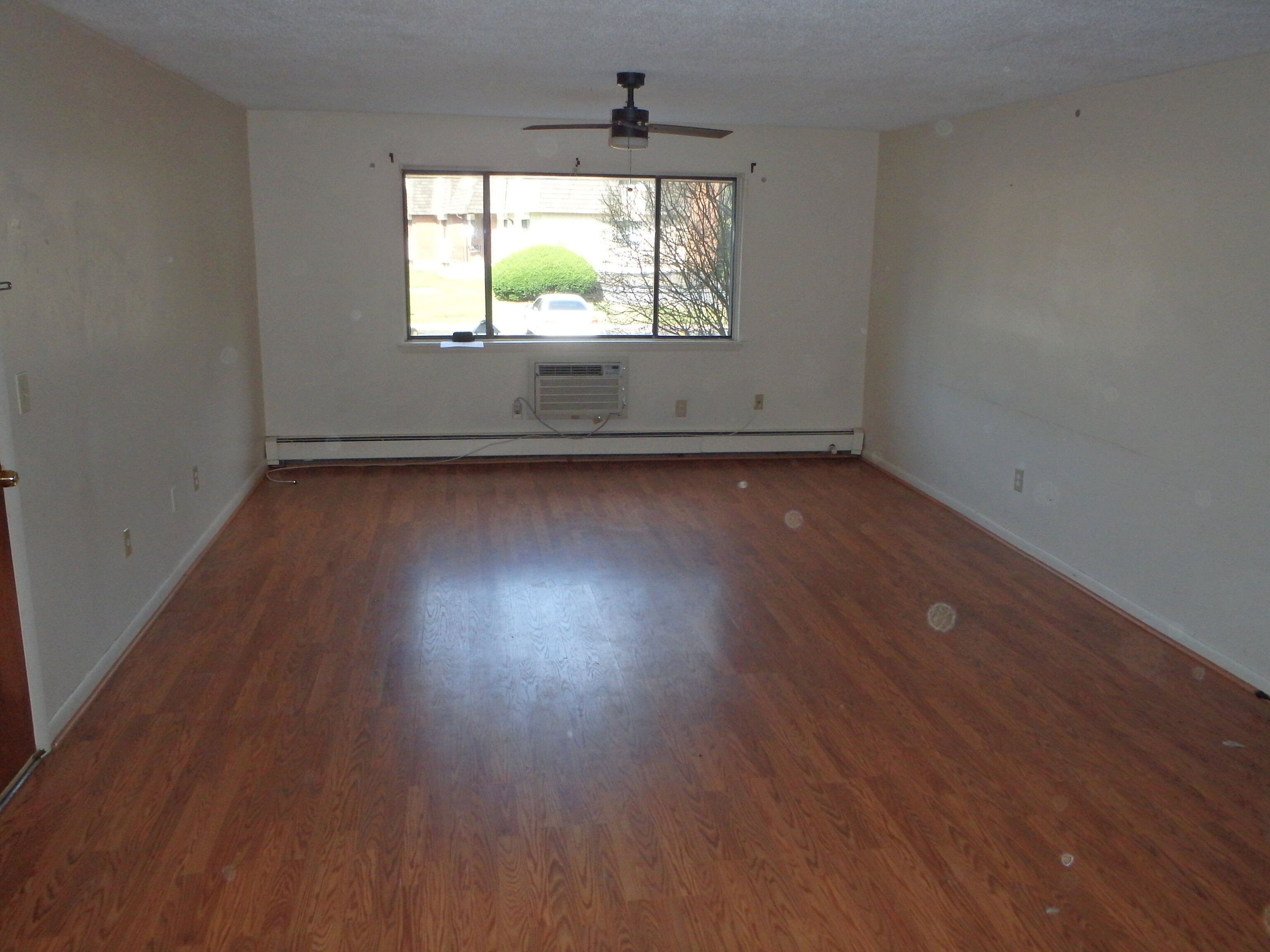 249 High Path, Windsor, 06095, 2 Bedrooms Bedrooms, 0 ,2 BathroomsBathrooms,Residential Rental,For Sale,High Path,0,24139142