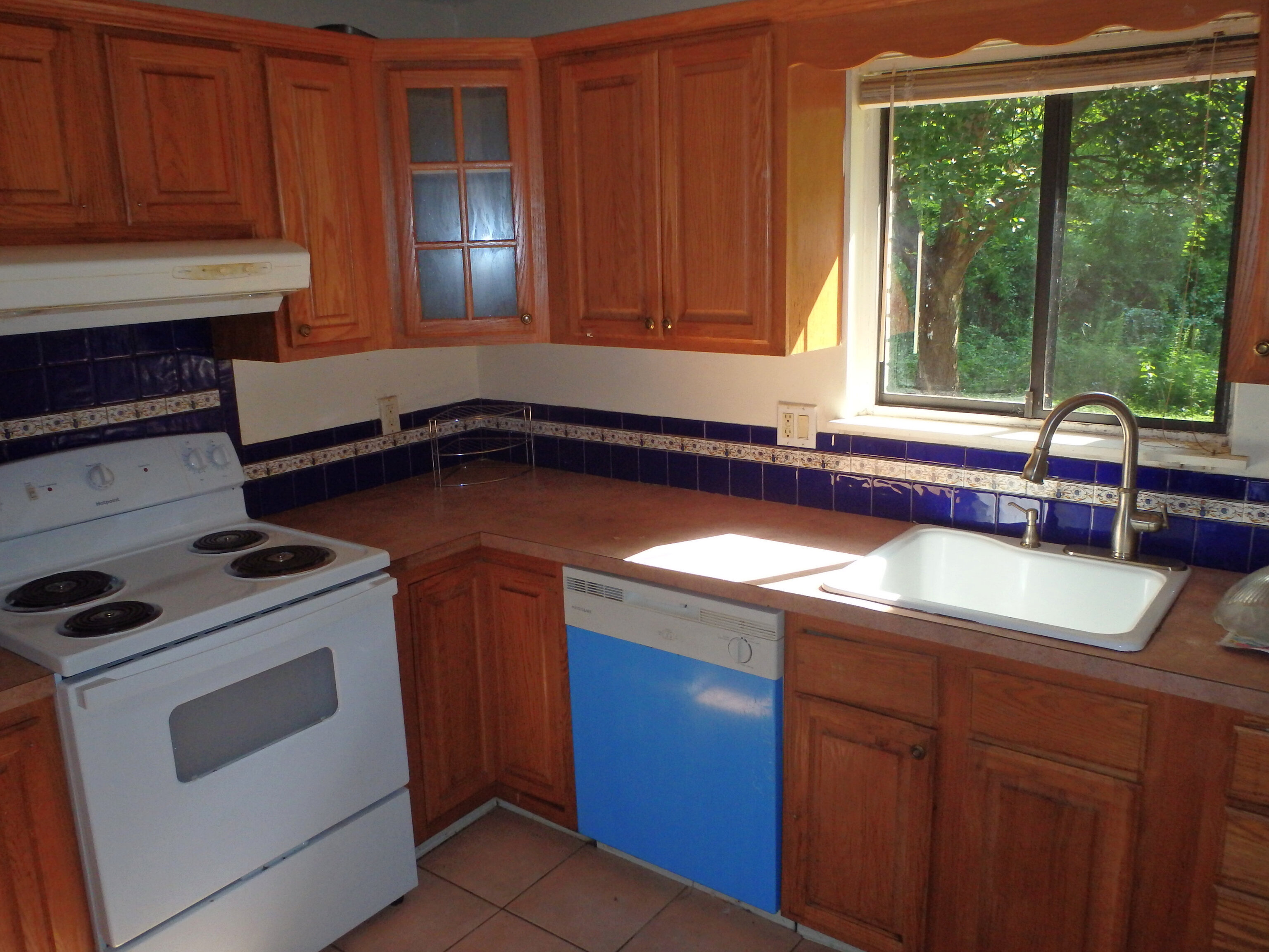 249 High Path, Windsor, 06095, 2 Bedrooms Bedrooms, 0 ,2 BathroomsBathrooms,Residential Rental,For Sale,High Path,0,24139142