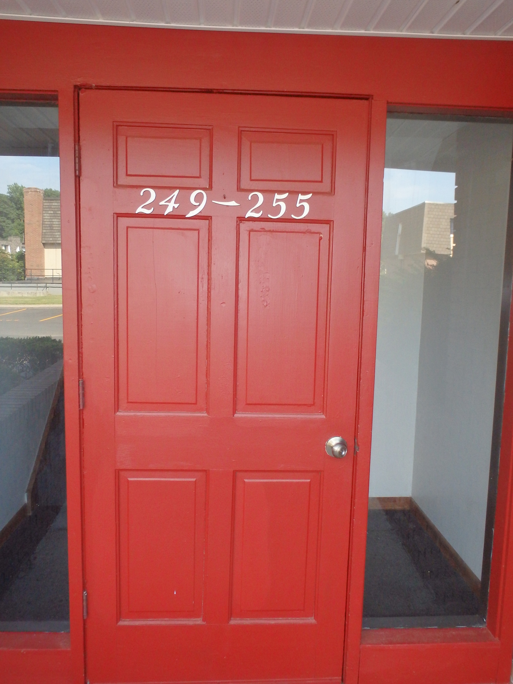 249 High Path, Windsor, 06095, 2 Bedrooms Bedrooms, 0 ,2 BathroomsBathrooms,Residential Rental,For Sale,High Path,0,24139142