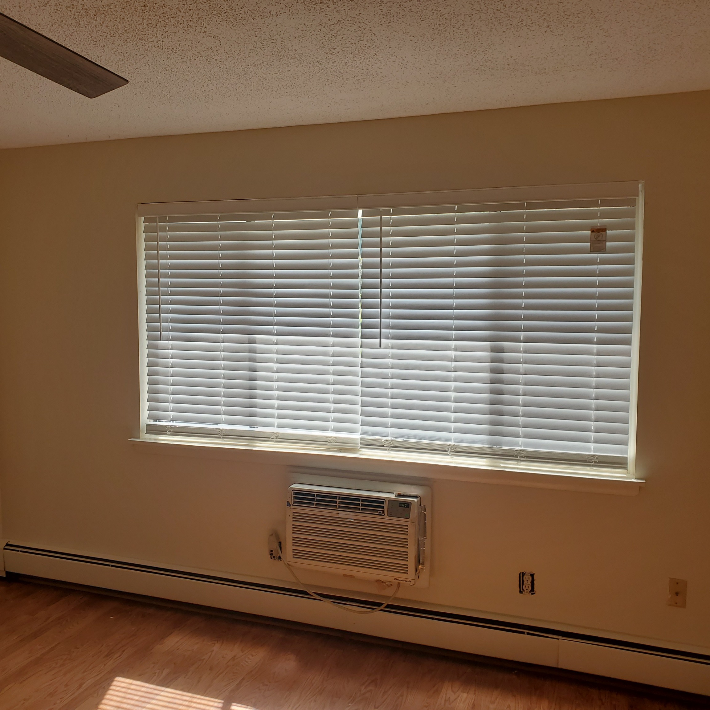 249 High Path, Windsor, 06095, 2 Bedrooms Bedrooms, 0 ,2 BathroomsBathrooms,Residential Rental,For Sale,High Path,0,24139142