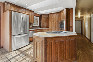 Homes for sale in Thompson, CT | 30 Valley Rd, Thompson, CT 06255 | MLS# 24138878