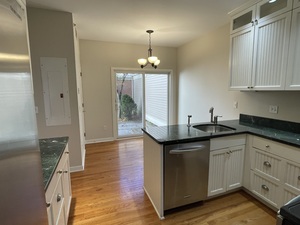 Homes for sale in Darien, CT | 8 Sedgwick Village Ln, Darien, CT 06820 | MLS# 24138189