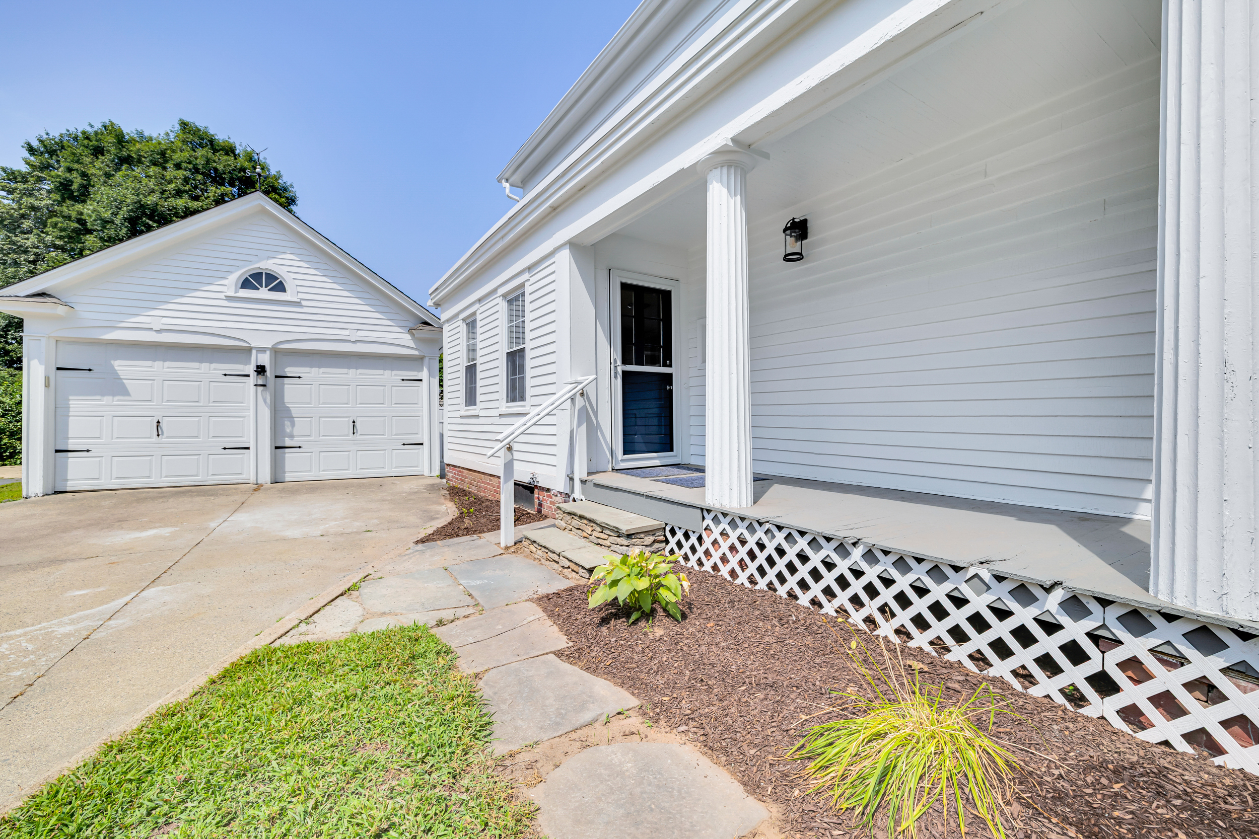 Homes for sale in Enfield, CT | 1070 Enfield St, Enfield, CT 06082 | MLS# 24139205