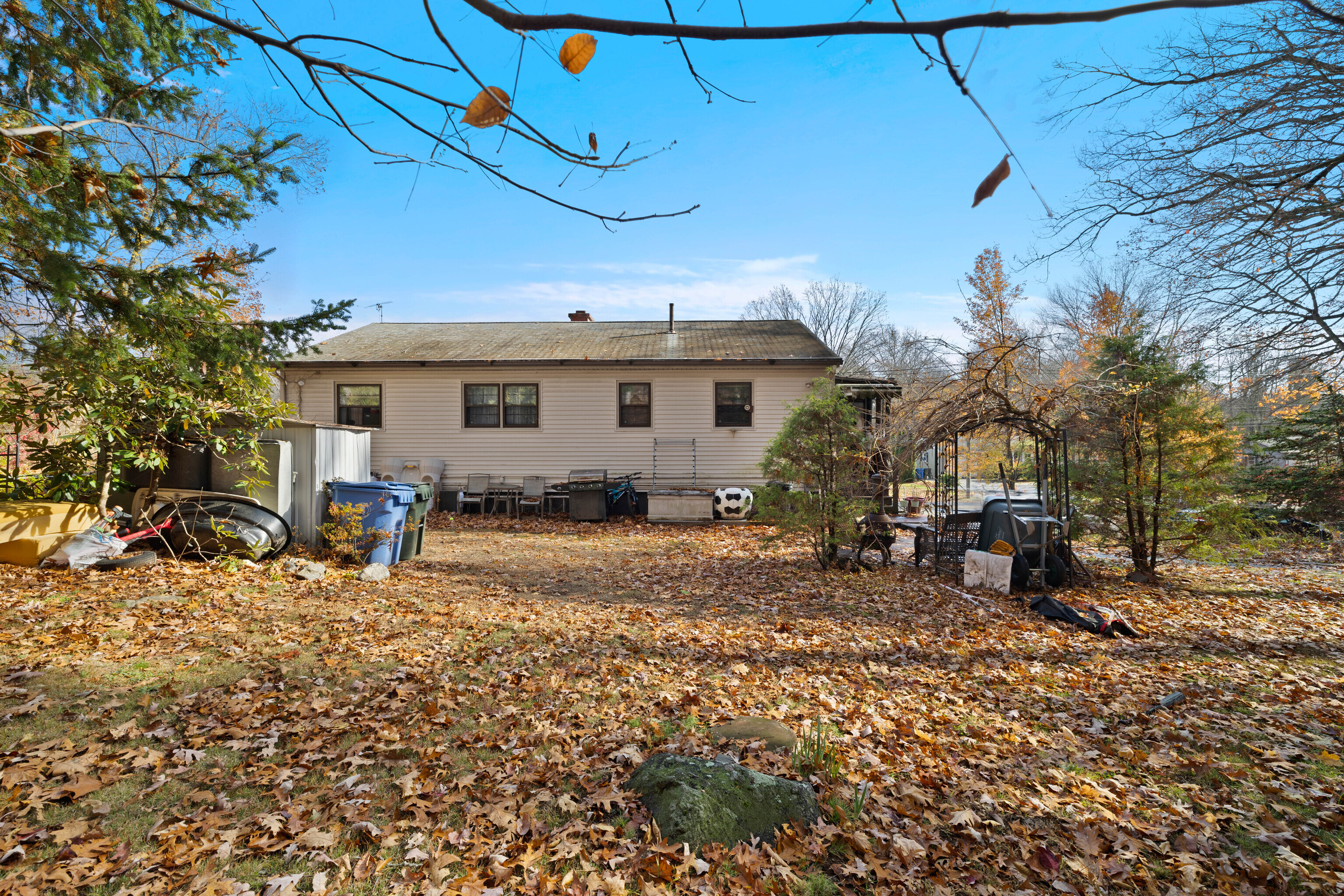 139 Starr, Norwich, 06360, 3 Bedrooms Bedrooms, 0 ,1 BathroomBathrooms,Single Family For Sale,For Sale,Starr,0,24137224