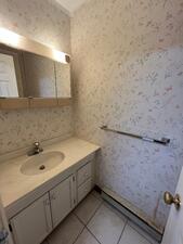 Homes for sale in Clinton, CT | 31 Founders Vlg #31, Clinton, CT 06413 | MLS# 24130061