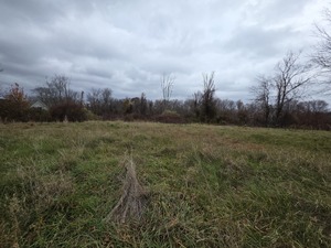 Homes for sale in Montville, CT | 2 Lorrie Anne Dr, Montville, CT 06370 | MLS# 24139159